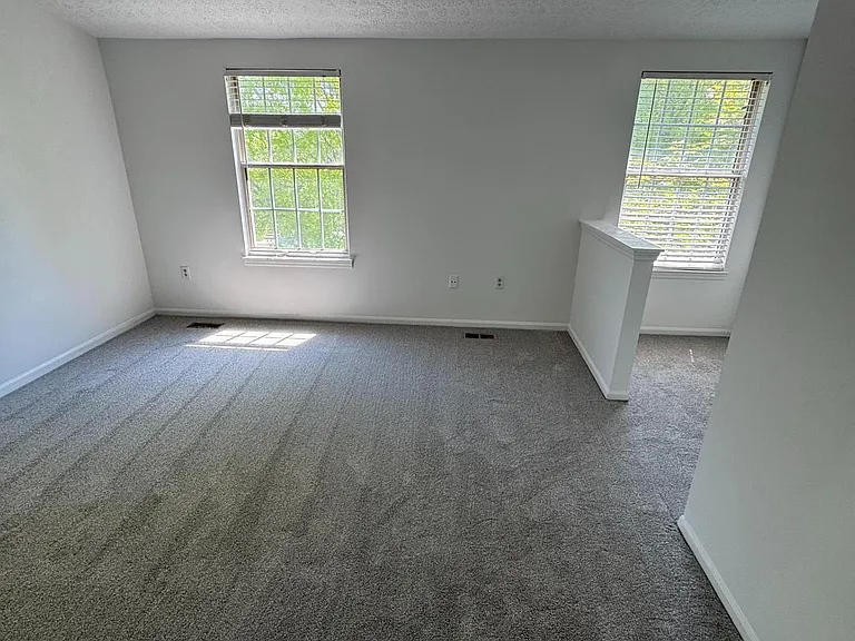 9730 Red Clover Ct — Photo 14