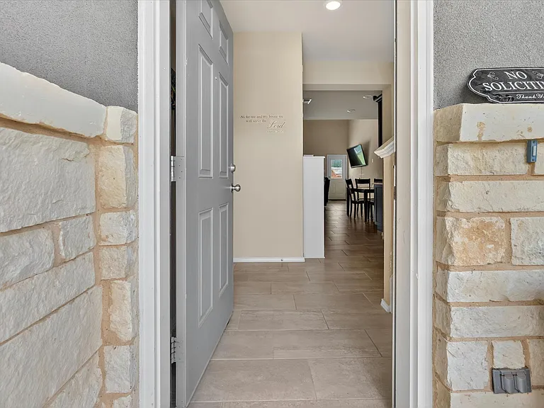 237 Hinsdale Run — Photo 5