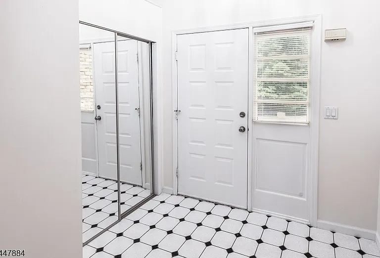 89 Continental Rd — Photo 10