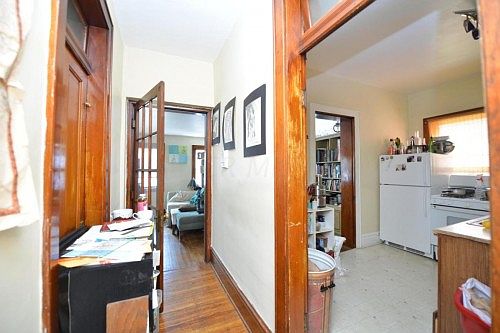 3rd image of 728 Franklin Ave
