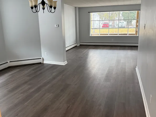 1048 Edgar Ave, Chambersburg, PA 17201