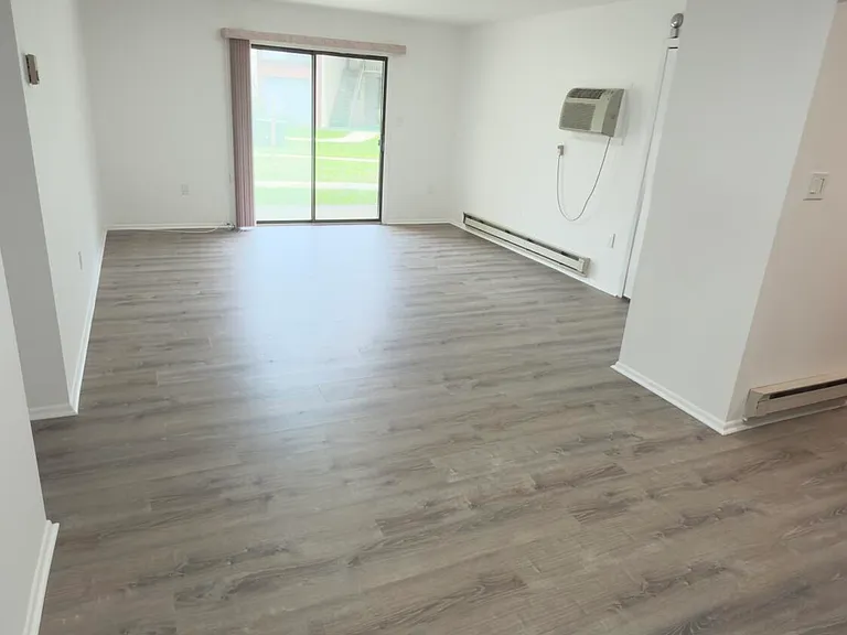 91 Arrowood Rd #D — Photo 15