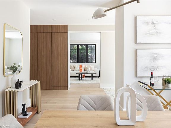 2nd image of 52 Roxborough Dr