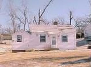 160 Hazel Ave, Newton, IA 50208