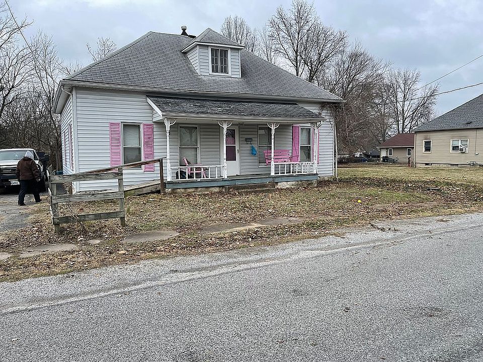 1st image of 1302 Davis Ave