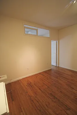 Rented by MyGradPad | media 16