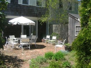 570 Hampton Rd APT 18, Southampton, NY 11968