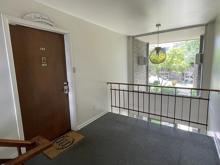 250 N Liberty St #205 — Photo 3
