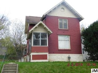 928 Orchard Pl, Jackson, MI 49203