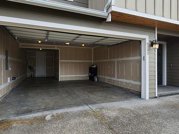 4th image of 8232 37th Pl NE