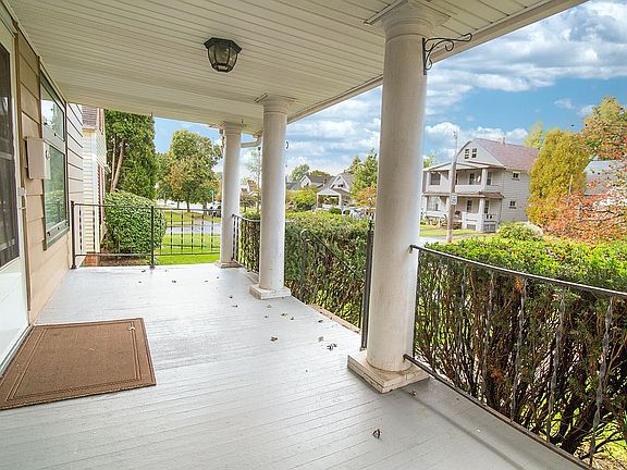 Front Porch (covered)