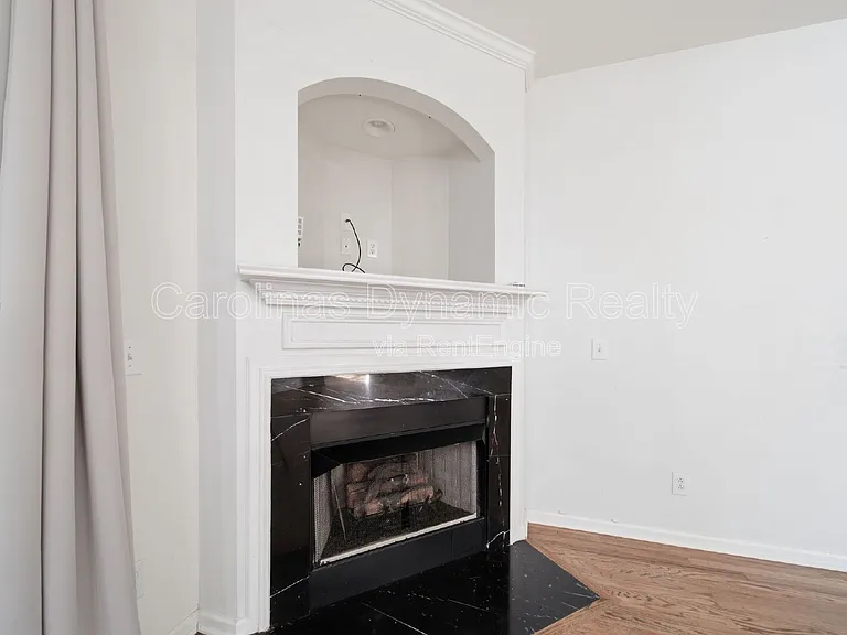 17059 Commons Creek Dr — Photo 9