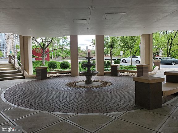 2nd image of 4515 Willard Ave APT 1109S