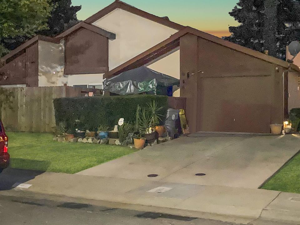 1st image of 1242 Andalusia Dr
