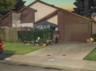 1242 Andalusia Dr, Sacramento, CA 95833