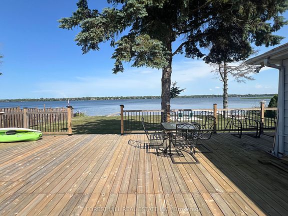 5th image of 1161 Connaught Dr