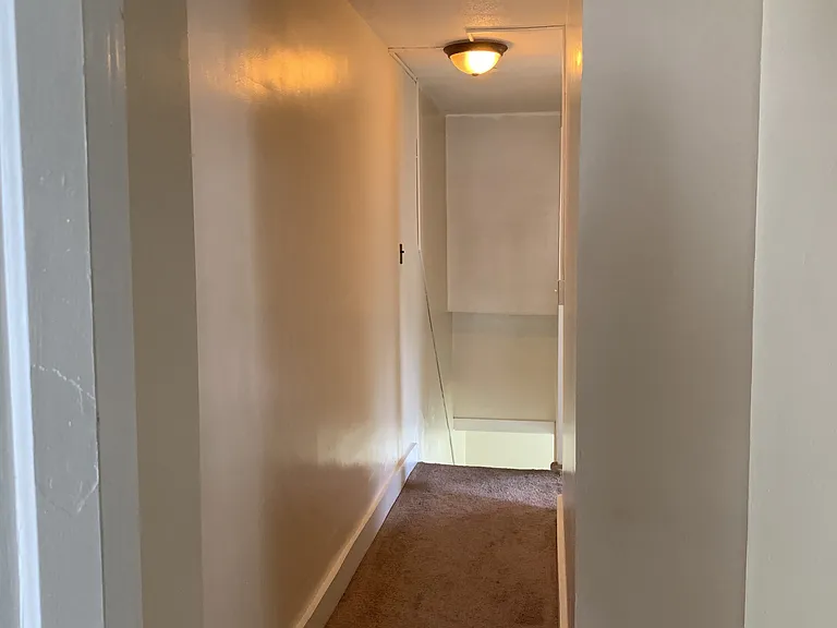 1009 Broad St #L — Photo 11