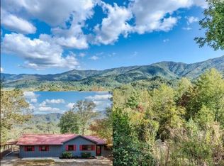 248 Hillside Ln, Andrews, NC 28901