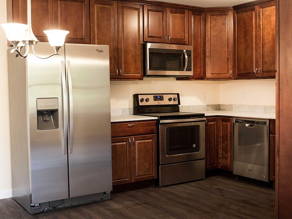 Large and spacious kitchen, stainless steel appliances