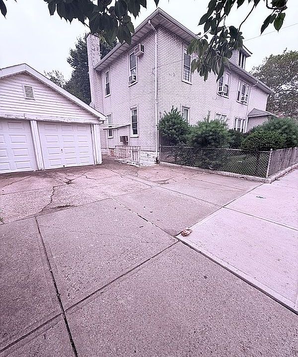 1st image of 1612 E 23rd St