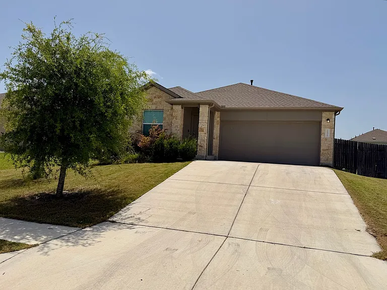 21316 Quick Fox Dr — Photo 2