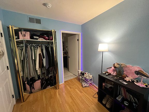 3rd image of 222 S Catalina Ave Unit 7