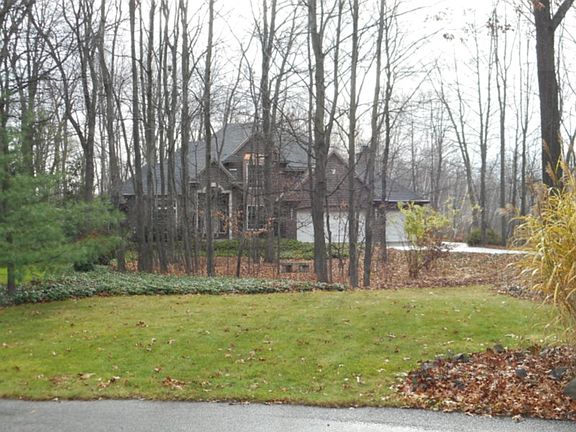 4th image of 5579 Hickory Ln