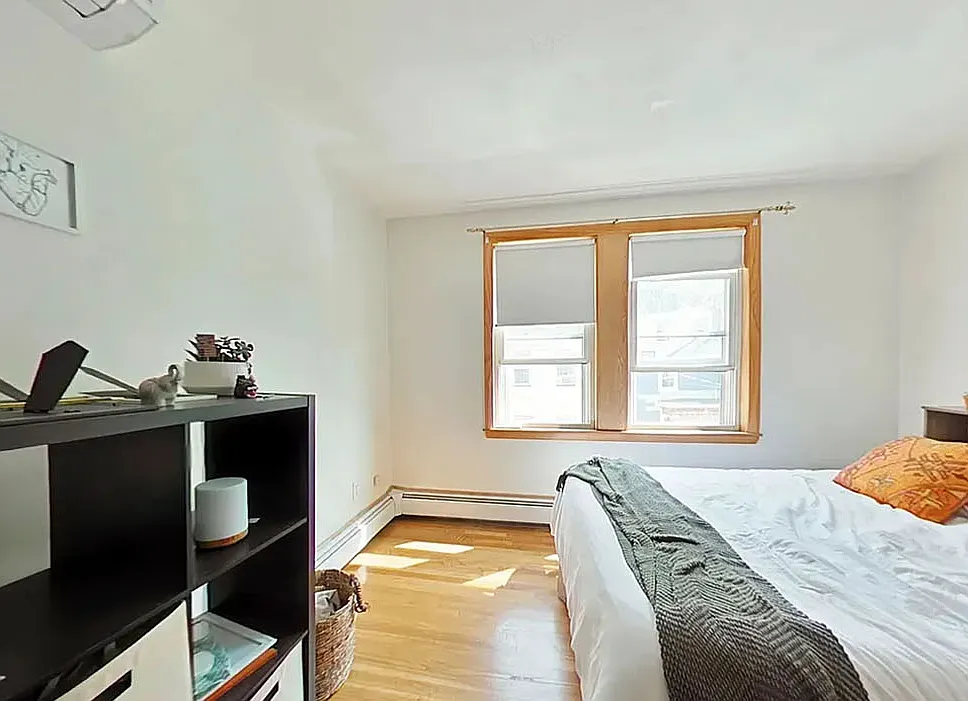 3 bed, 1200 sqft, $3,900 — Photo 3