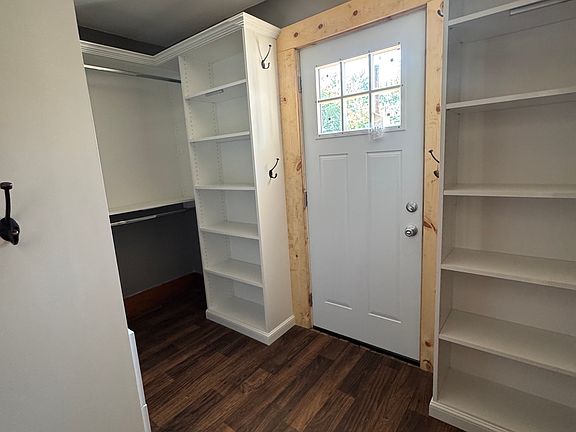 4th image of 305 Virginia St