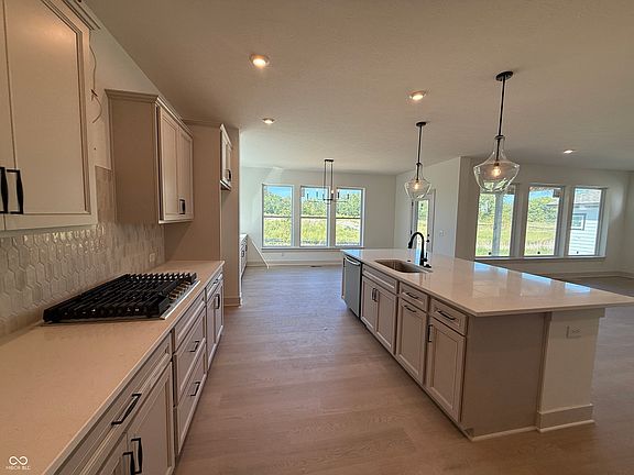 3rd image of 14223 Coyote Ridge Dr