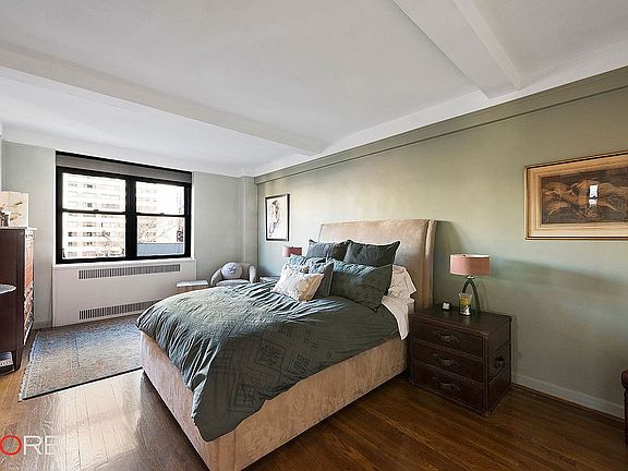4th image of 200 W 20th St #711/12