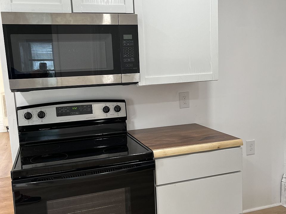 1st image of 433 S Washington St #2
