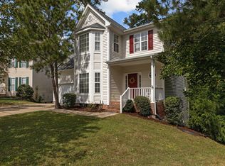 116 Bettsbury Ln, Holly Springs, NC 27540