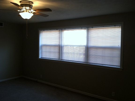 3rd image of 1410 Marbee Dr APT 6