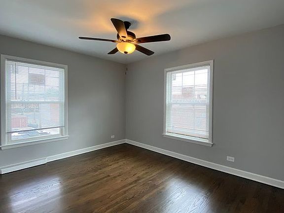 2nd image of 11021-45 S Artesian Ave #12