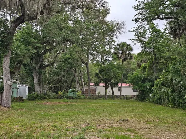 11 Malacompra Rd, Palm Coast, FL 32137
