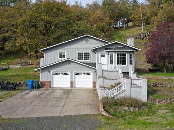 344 Rene Dr, Shady Cove, OR 97539
