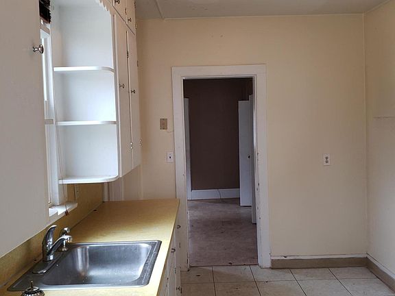 2nd image of 1278 Michigan Ave W