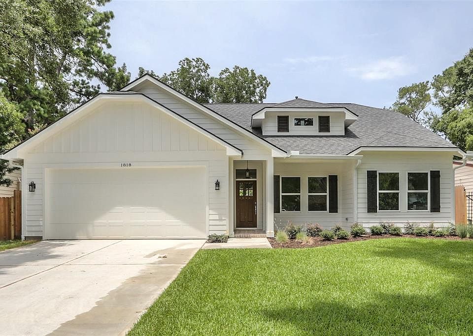 1st image of 1818 Woodcrest Dr