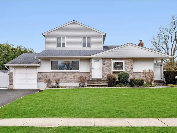 99 Florence Drive, Syosset, NY 11791