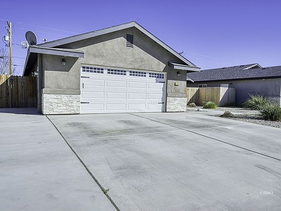 2nd image of 1116 Mayo St