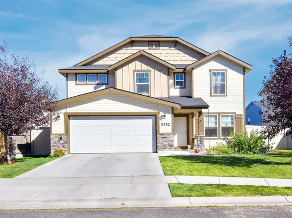 9352 W Touchstone Dr, Boise, ID 83709