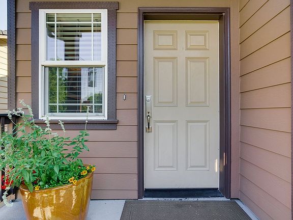 3rd image of 9083 SE Chloe Ln