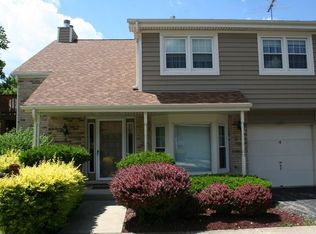 1905 Wisteria Ct APT 4, Naperville, IL 60565