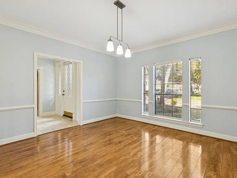 14819 Walbrook Dr — Photo 3