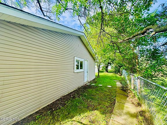 5th image of 934 Haver Dr
