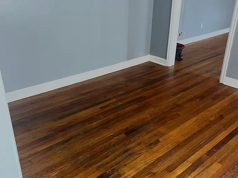 520 N Maryland St — Photo 8