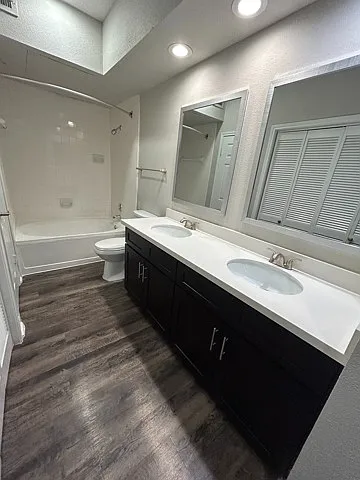 Dual Vanity Bathroom A3 Fully Renovated Dual Vanity Bathroom A3 Fully Renovated
