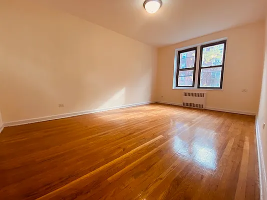 Rented by Silverstein Collection LLC  | media 6