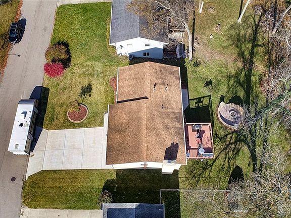 4th image of 241 Upper Hillside Dr